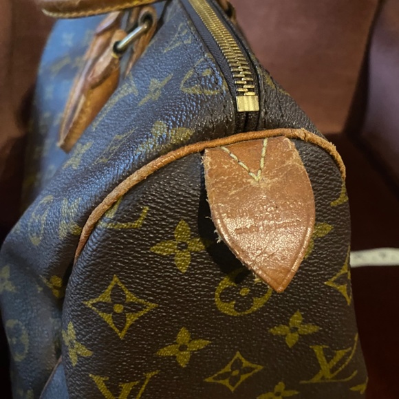 Authentic Louis Vuitton Speedy Bag - Picture 12 of 12